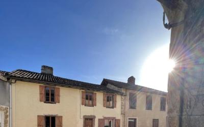 Maison coeur petit village